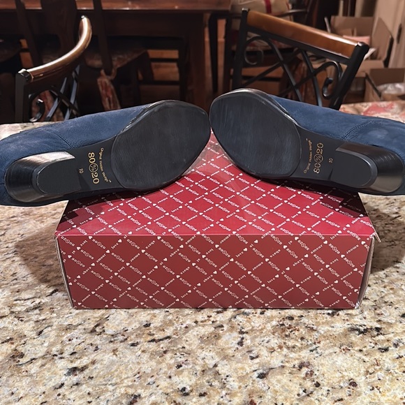 Blue nubuck hidden wedge booties size 10 New - Picture 6 of 6